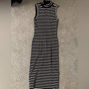Michael Michael Kors Sleeveless Black & White Striped Midi Dress size medium